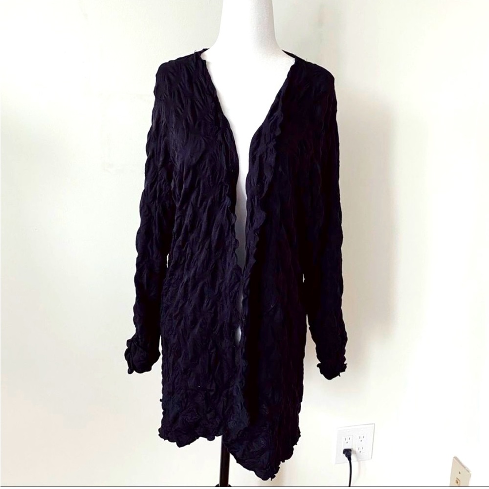 3/$35. GELCO Size small -medium Black unique open Black Shrug